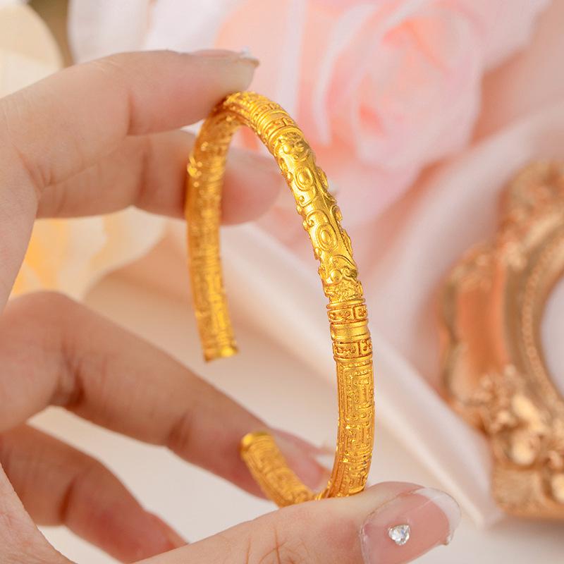 Quilin Dragon Pattern Open-Ended bBracelet