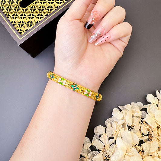 Enamel Flower Clasp Bracelet