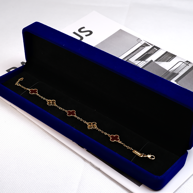 11N Five-leaf Clover Bracelet