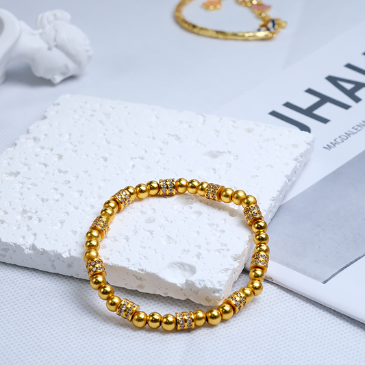 Pointed Diamond Running Ring Pearl Bracelet