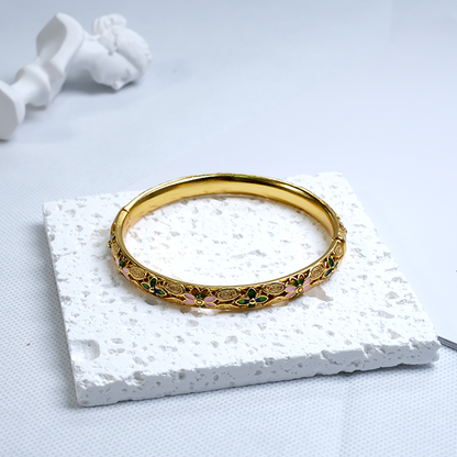 Enamel Flower Clasp Bracelet